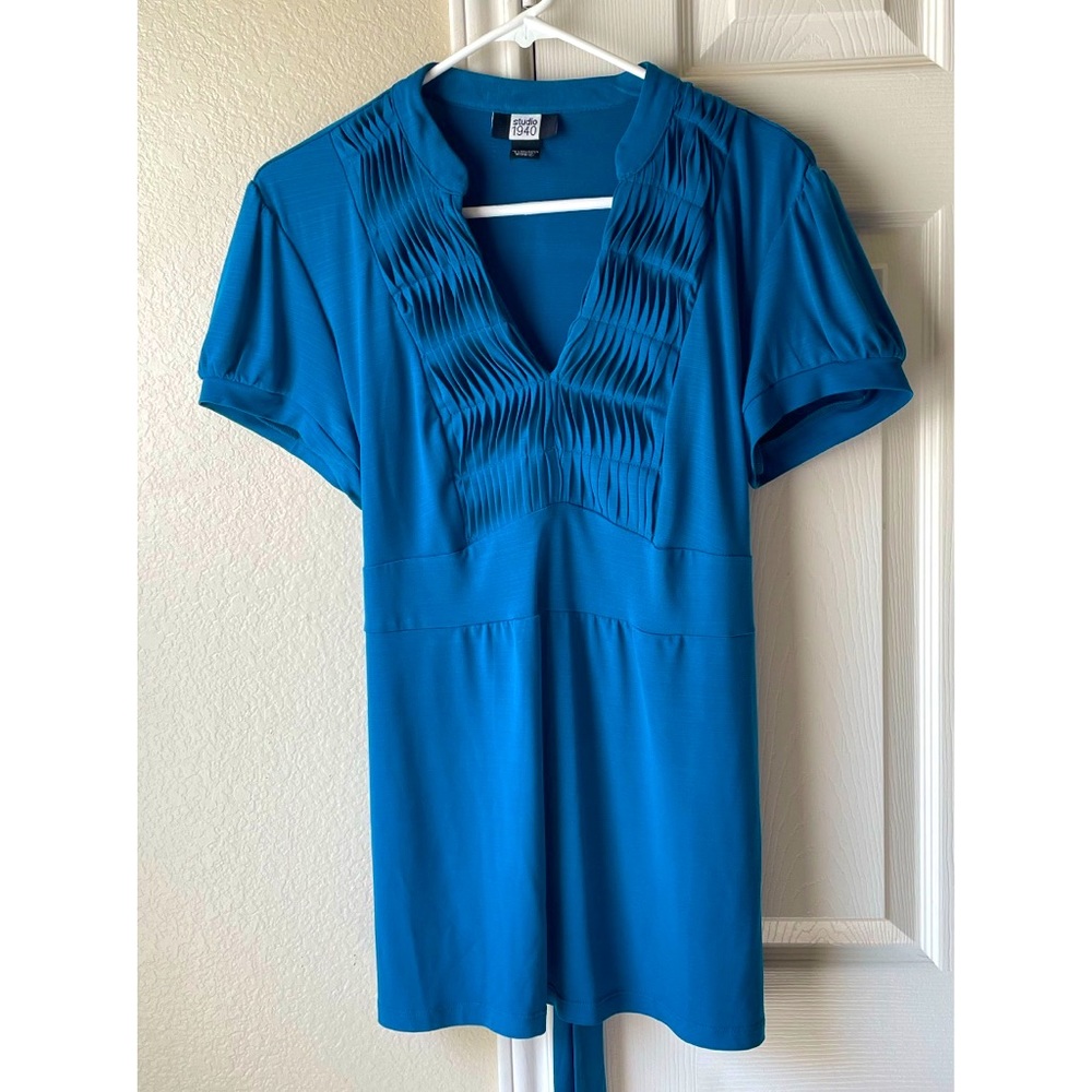 2/$12 Studio 1940 NWOT Blouse with Ribbon - Blue